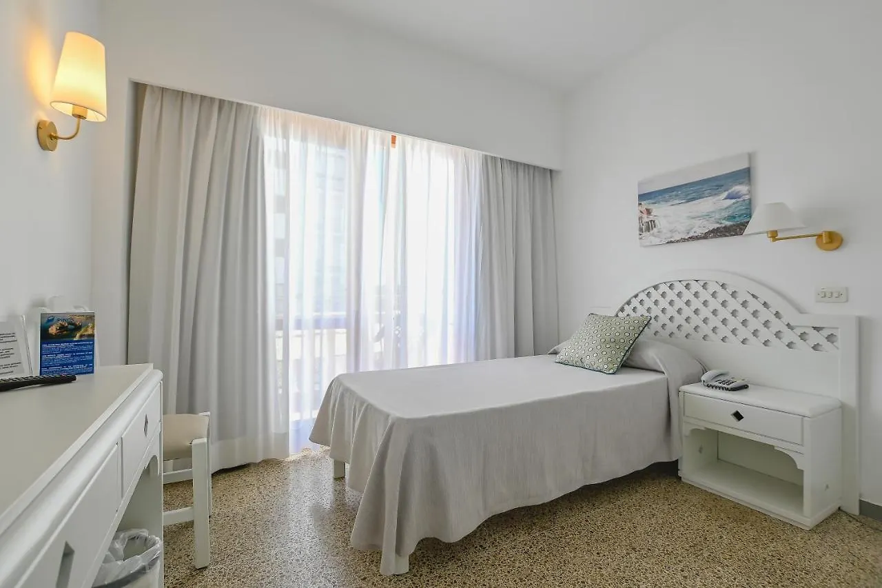 סנטני Hotel Pinos Playa